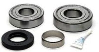 Комплект подшипников и сальник